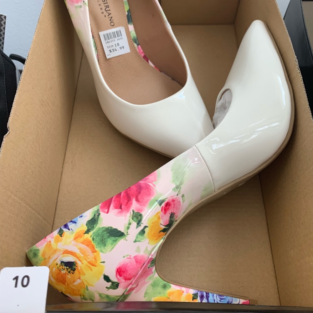 Woman’s shoes